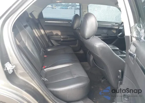 2010 Chrysler 300 Touring/Signature Series/Executive Series from USA, damaged, VIN 2C3CA5CV7AH185549